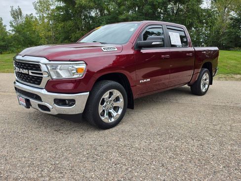Used 2022 RAM 1500 Big Horn AWD/4WD image 3