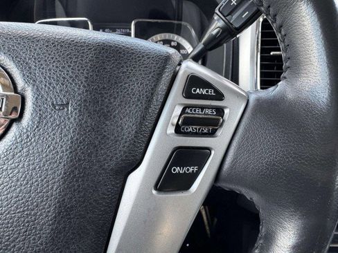 Used 2017 Nissan Titan SL image 26