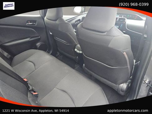 Used 2019 Toyota Prius LE image 30