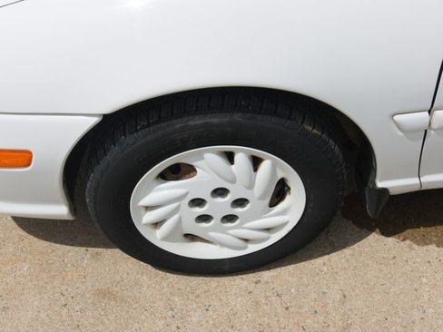 Used 1999 Plymouth Neon Highline FWD image 11