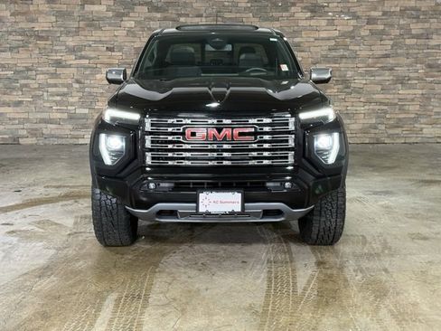 Used 2023 GMC Canyon Denali w/ Denali Black Edition image 36