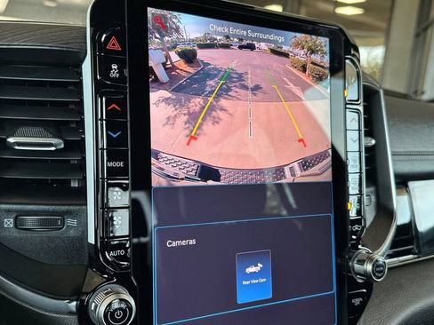 New 2026 RAM 1500 Laramie AWD/4WD image 18