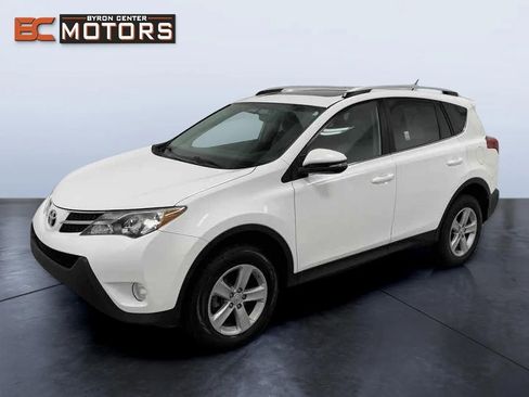 Used 2014 Toyota RAV4 XLE image 1