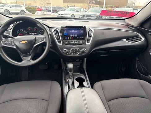 Used 2023 Chevrolet Malibu LT image 22