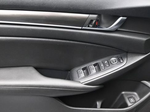 Used 2019 Honda Accord Sport image 8