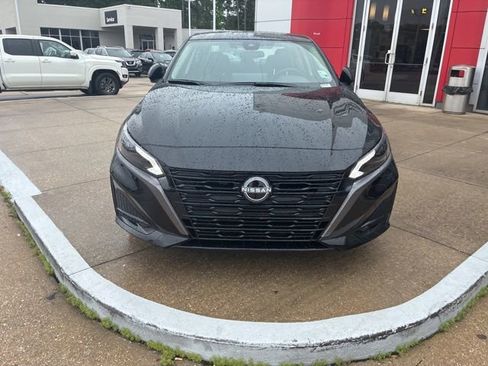 New 2026 Nissan Altima 2.5 SV w/ SV Special Edition Package FWD image 2