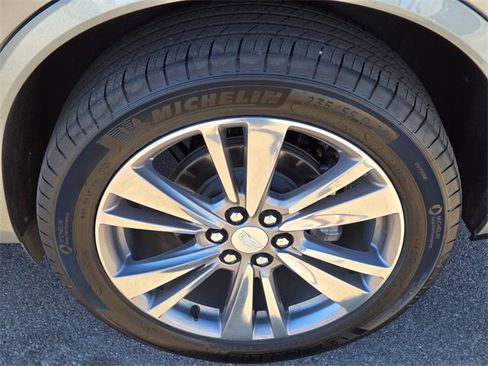 Used 2025 Cadillac XT6 Premium Luxury image 11