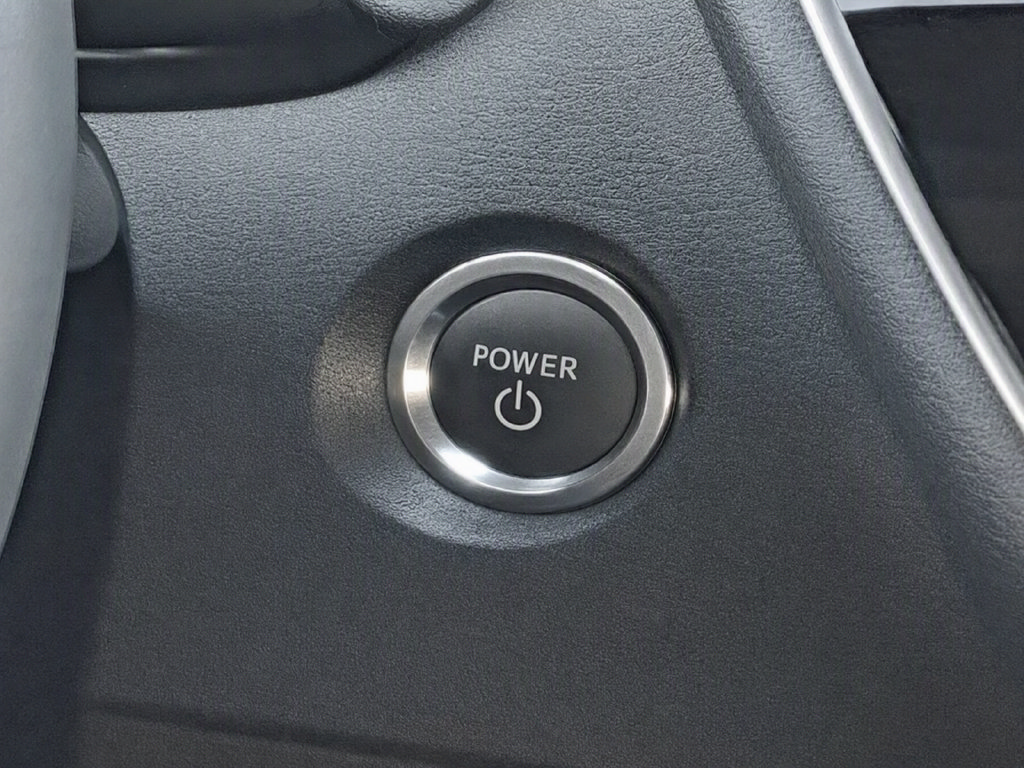 Used 2025 Toyota Corolla SE FWD image 12