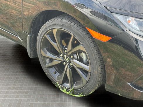 Used 2020 Honda Civic Sport image 10