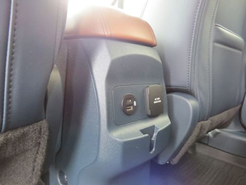 Used 2024 Ford Maverick Lariat image 16