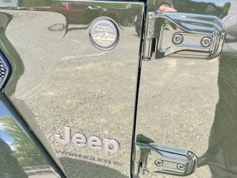 Used 2023 Jeep Wrangler Unlimited Rubicon 392 w/ Xtreme Recon 35" Tire Package AWD/4WD image 15