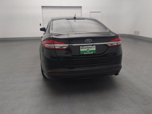 Used 2017 Ford Fusion SE w/ Fusion SE Technology Package image 6