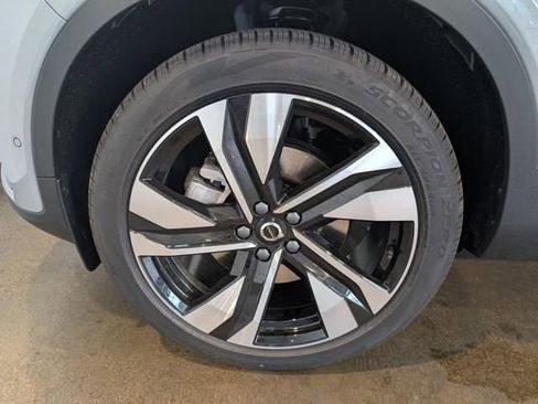 New 2026 Volvo XC40 B5 Ultra w/ Climate Package AWD/4WD image 7