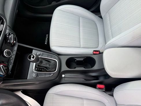 Used 2023 Hyundai Kona SEL w/ Cargo Package image 29