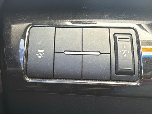 Used 2014 Kia Sorento LX image 24