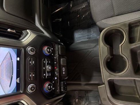 Used 2021 Chevrolet Silverado 2500 LT w/ Fleet Comfort Package AWD/4WD image 18