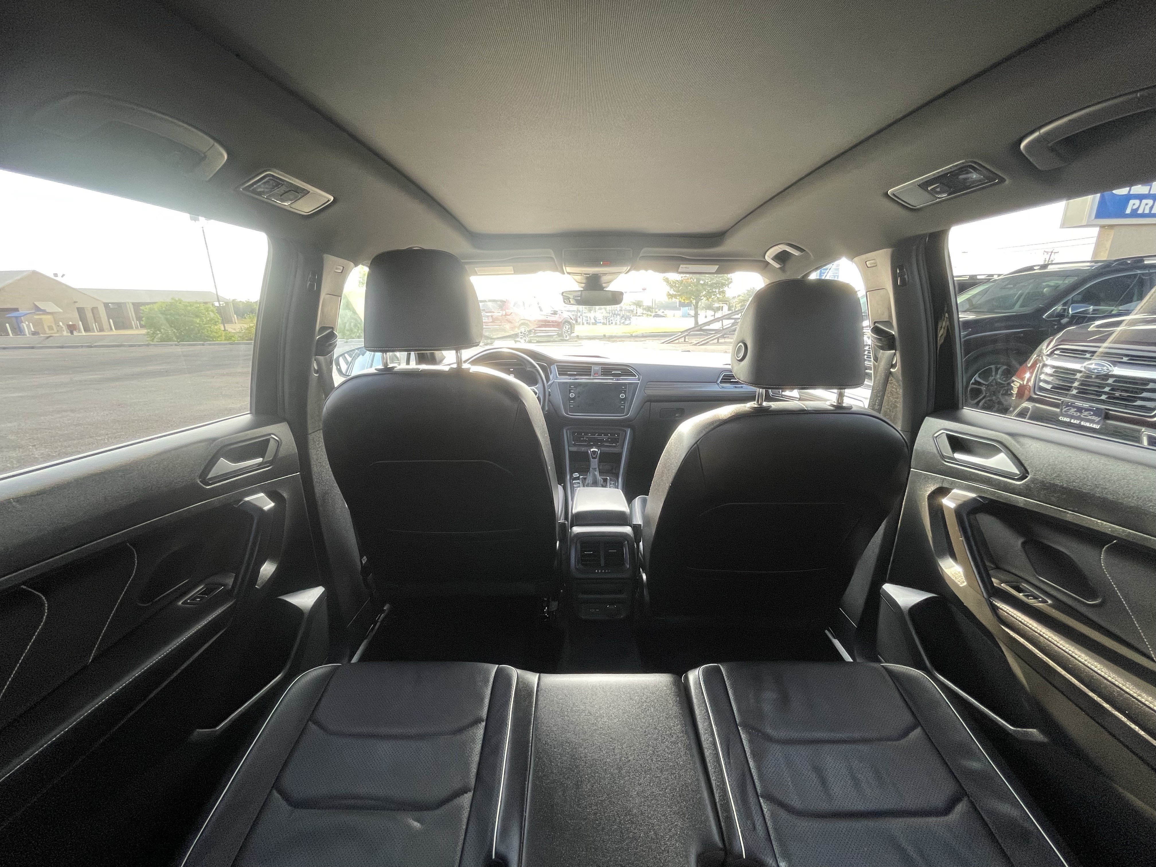 Used 2022 Volkswagen Tiguan SEL R-Line AWD/4WD image 13