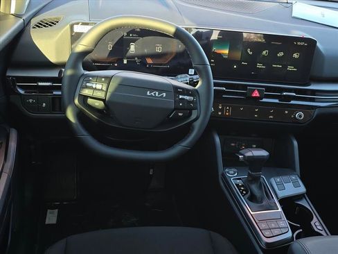 New 2026 Kia Sportage LX AWD/4WD image 13