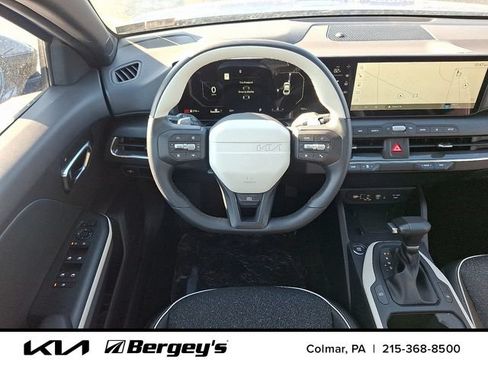 Used 2025 Kia K4 GT-Line w/ GT-Line Sunroof Package FWD image 8
