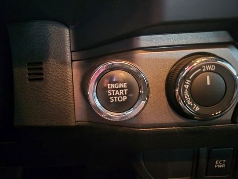 Certified 2023 Toyota Tacoma TRD Sport AWD/4WD image 24