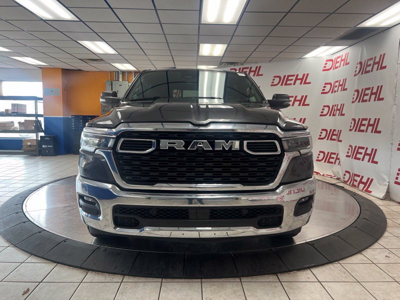 Used 2025 RAM 1500 Big Horn AWD/4WD image 2