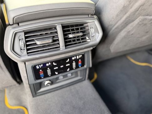 Used 2023 Lamborghini Urus S image 13