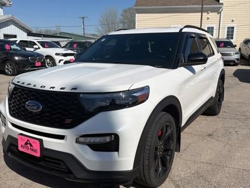 Used 2022 Ford Explorer ST w/ ST Street Pack AWD/4WD image 30