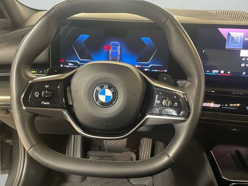 Used 2024 BMW 530i xDrive AWD/4WD image 14