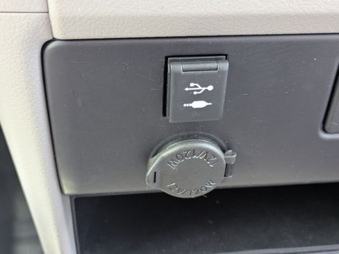 Used 2020 Toyota Sienna LE FWD image 22