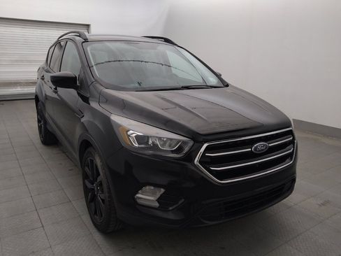 Used 2018 Ford Escape SE w/ SE Sport Appearance Package FWD image 13