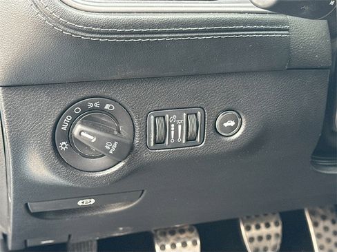 Used 2023 Dodge Challenger R/T w/ Plus Package image 10