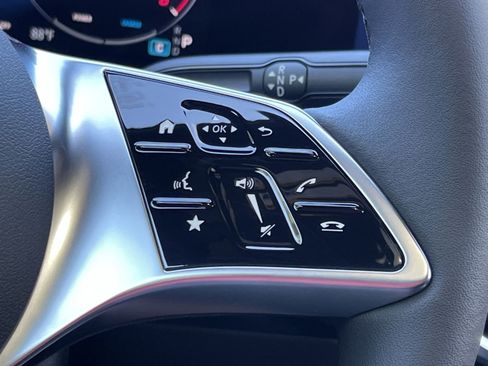 Used 2026 Mercedes-Benz GLA 250 4MATIC image 29