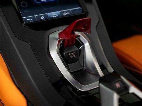 Used 2022 Lamborghini Huracan EVO image 23