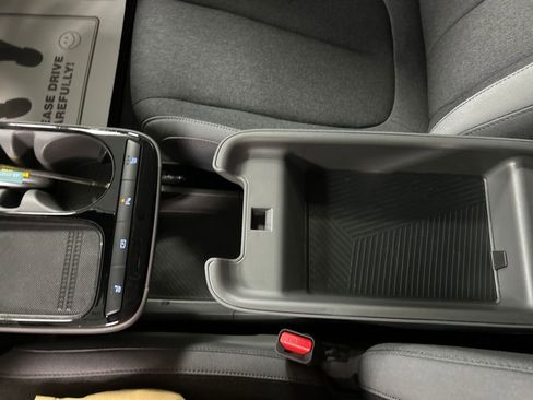 Used 2025 Hyundai Ioniq 5 SE image 19