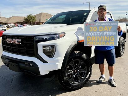 Used 2025 GMC Canyon Elevation w/ Convenience Package