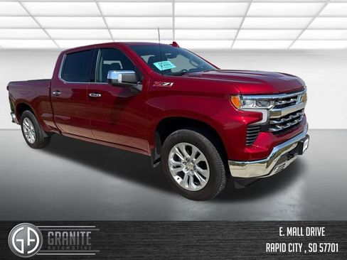Used 2025 Chevrolet Silverado 1500 LTZ AWD/4WD image 7