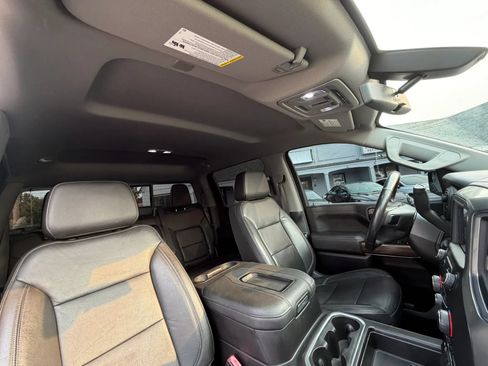 Used 2020 Chevrolet Silverado 1500 LT Trail Boss AWD/4WD image 19