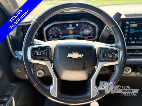 Used 2022 Chevrolet Silverado 1500 LT AWD/4WD image 16