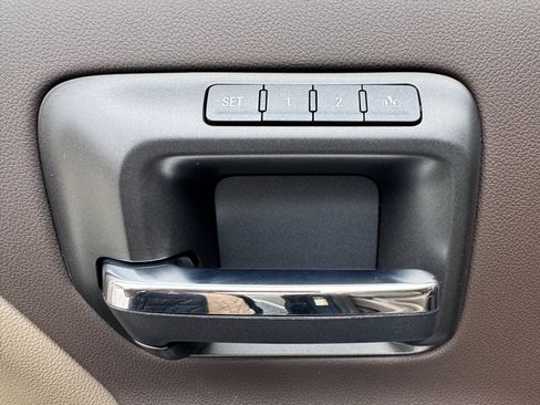 Used 2019 Chevrolet Silverado 2500 LTZ w/ Duramax Plus Package image 20