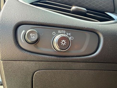 Used 2023 Chevrolet Malibu LT FWD image 12