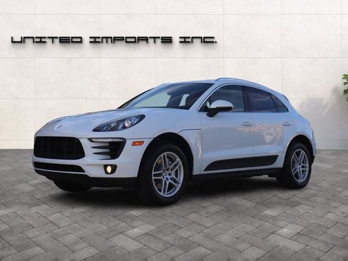Used 2018 Porsche Macan S image 9