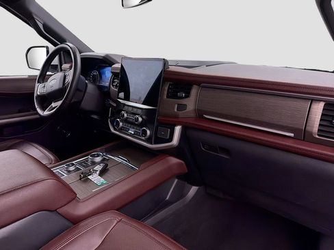 Used 2024 Ford Expedition Max Limited image 32