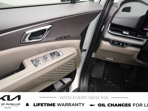 New 2027 Kia Carnival SX FWD image 28