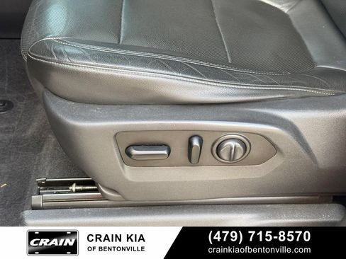 Used 2020 GMC Sierra 1500 SLT AWD/4WD image 11