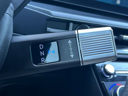 Used 2024 Hyundai Santa Fe SEL image 22