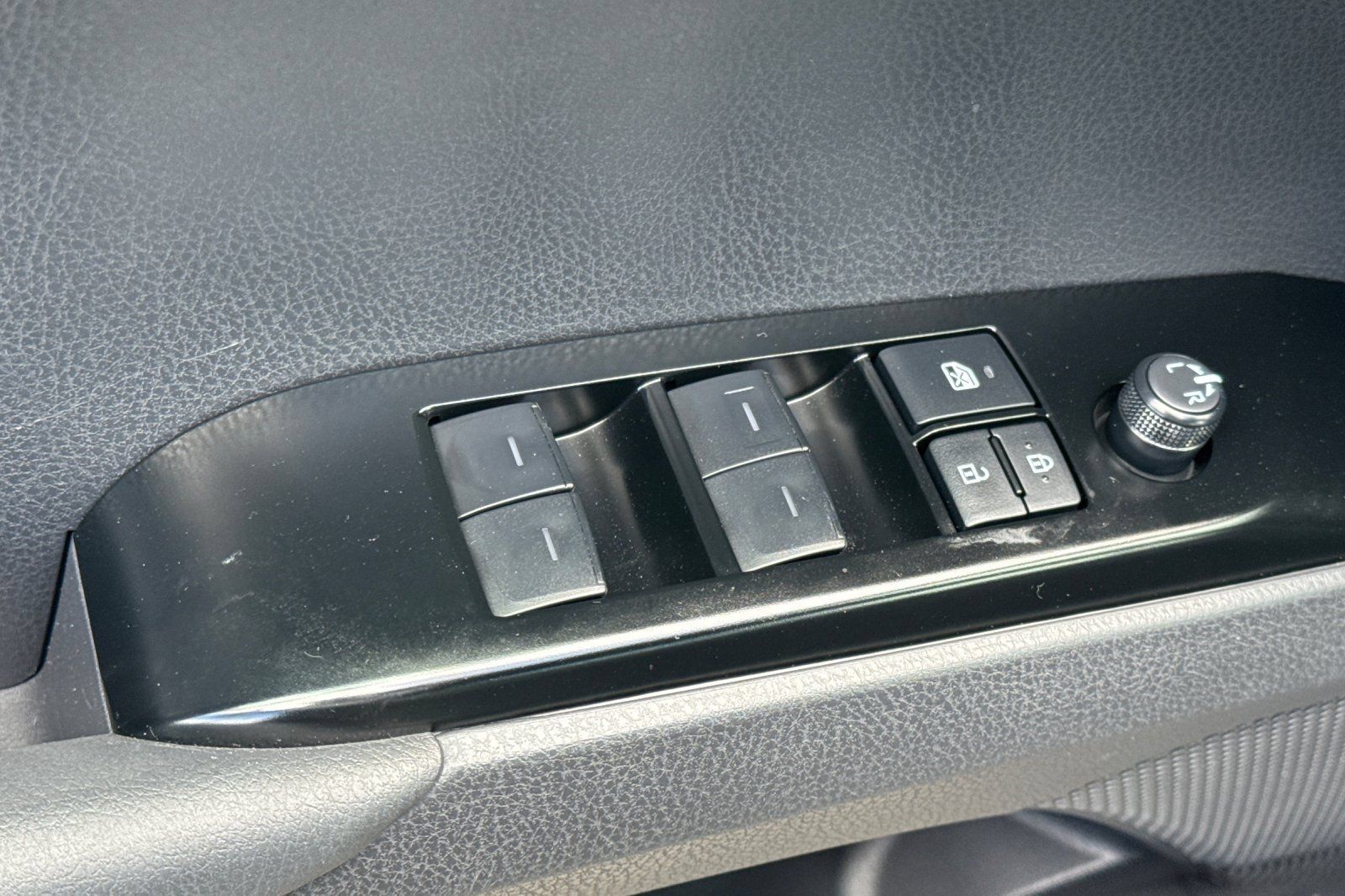 Certified 2026 Toyota Camry SE w/ Convenience Package FWD image 15