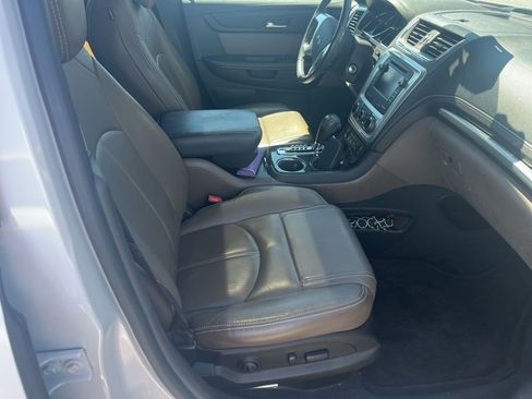 Used 2017 GMC Acadia Limited SLT image 5