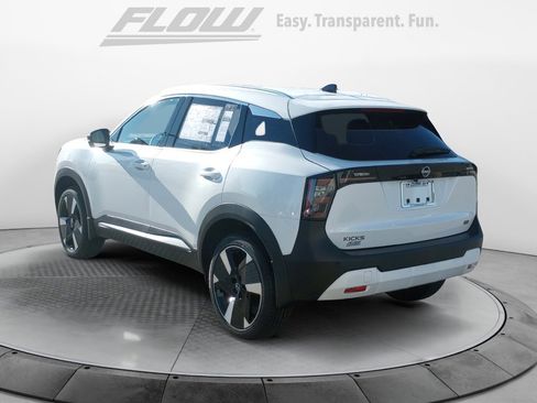 New 2026 Nissan Kicks SR FWD image 5