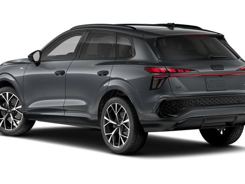 Certified 2026 Audi Q3 quattro 2.0T AWD/4WD image 2