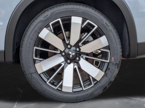 New 2026 Mitsubishi Outlander SE image 32